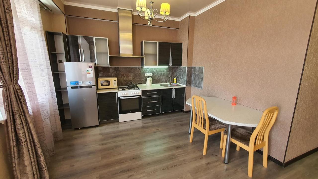 Orange Apartment With Panoramic View Bisjkek Eksteriør billede